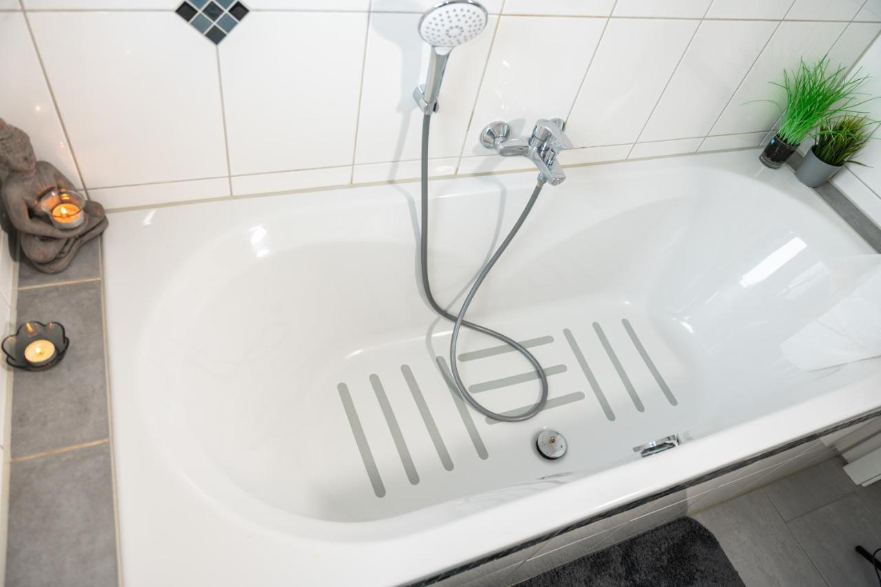 #1 Modernes Zimmer Mit Pool Und Garten 메밍겐 외부 사진